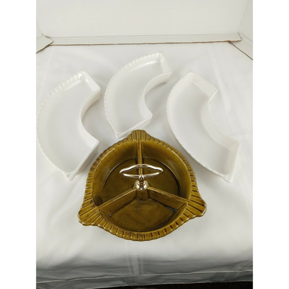 Vintage California Pottery Green Lazy Susan 3 Compartment with Dip Dish & Lid - Picture 2 of 7